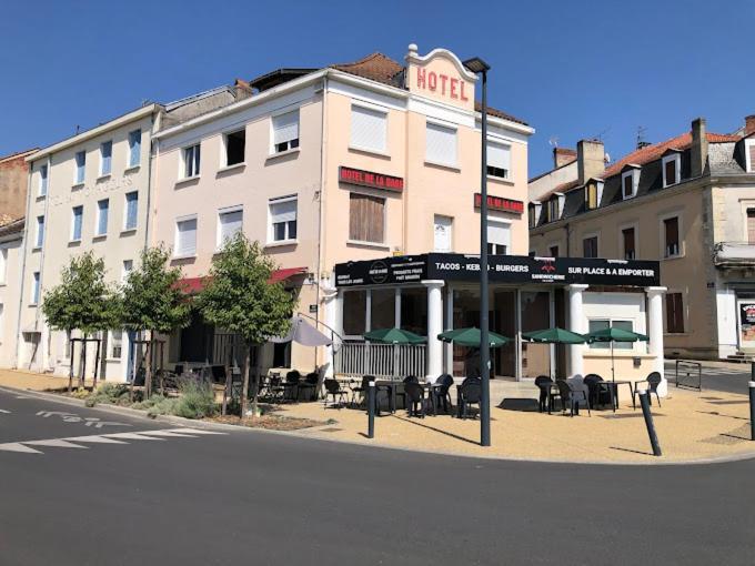 Hotel De La Gare 페리괴 외부 사진